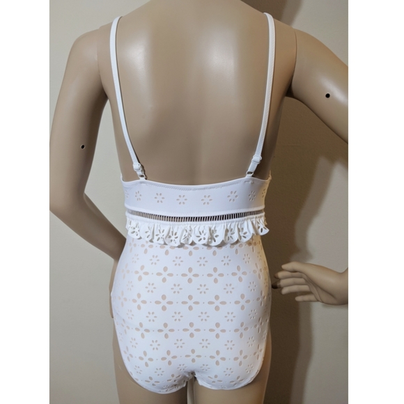 🚫SOLD🆕NWOT JCrew Scalloped Ruffle Plugging One - Picture 4 of 8